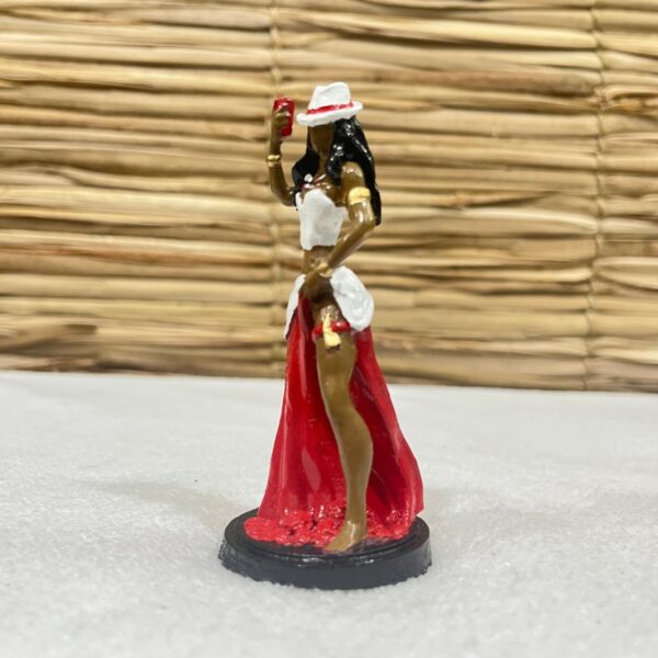 Maria Navalha - Saia Vermelha - 10cm resina - Imagem 2