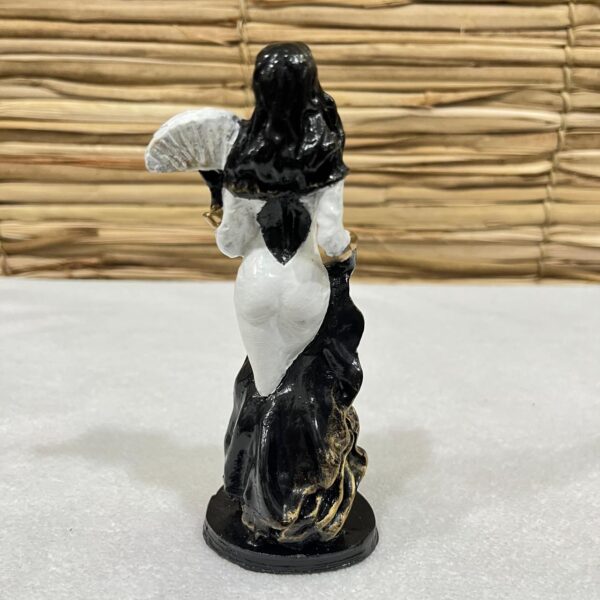 Pomba Gira em resina 15cm - vestido branco - Imagem 4